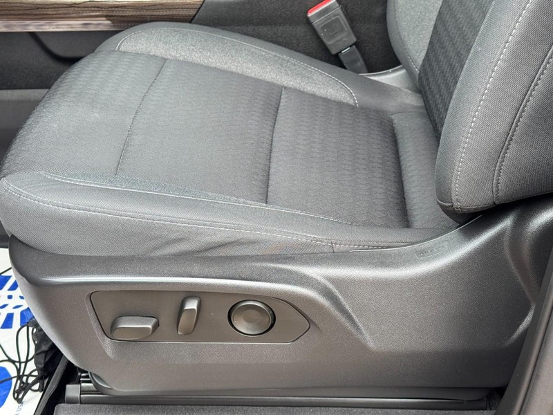 Chevrolet Silverado 1500 Vehicle Image 24