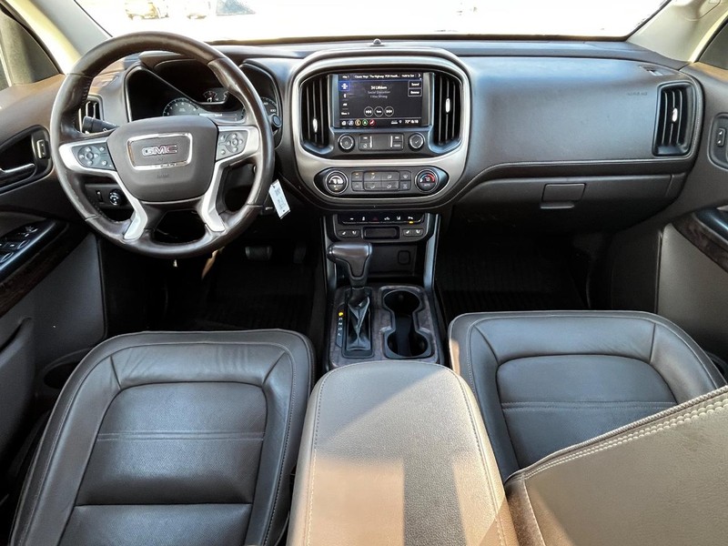 GMC Canyon Vehicle Image 11