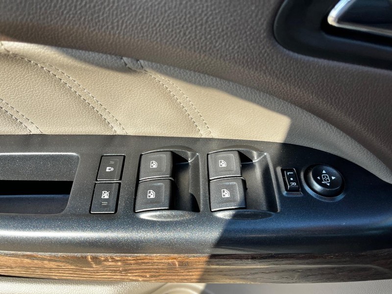 GMC Canyon Vehicle Image 14