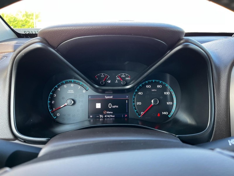 GMC Canyon Vehicle Image 18