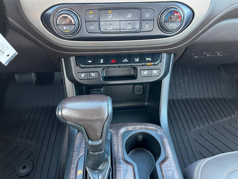 GMC Canyon Vehicle Image 19