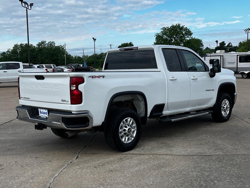 Chevrolet Silverado 2500HD Vehicle Image 03