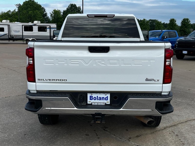 Chevrolet Silverado 2500HD Vehicle Image 04