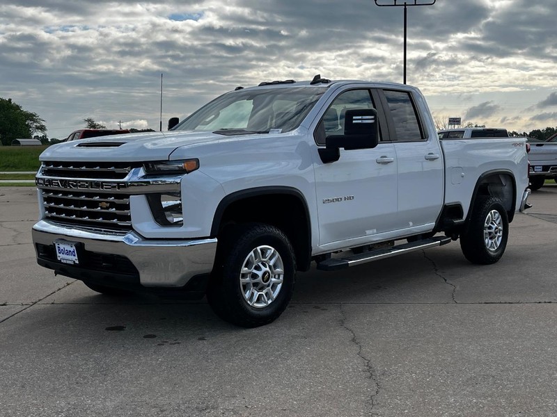Chevrolet Silverado 2500HD Vehicle Image 08