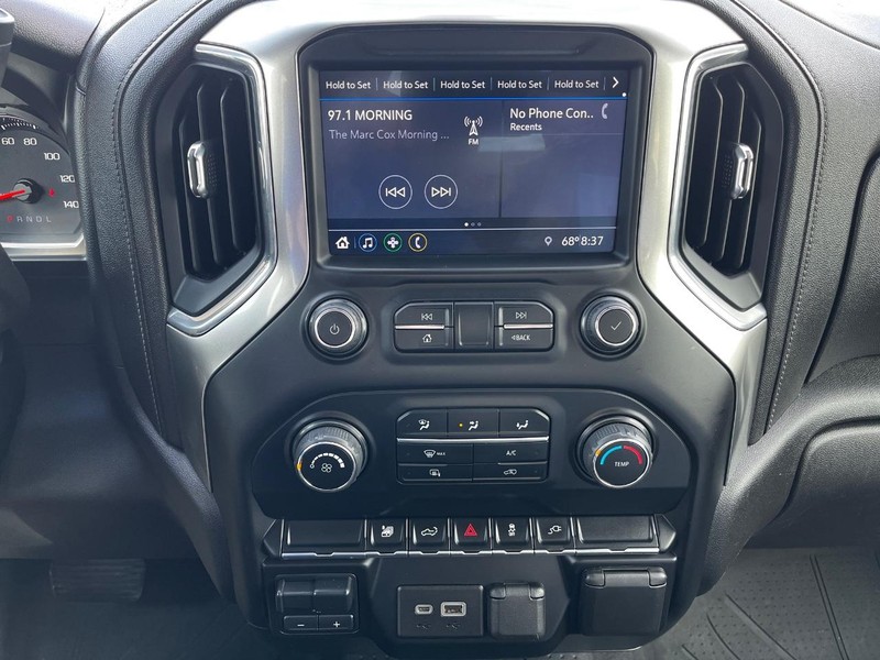 Chevrolet Silverado 2500HD Vehicle Image 20