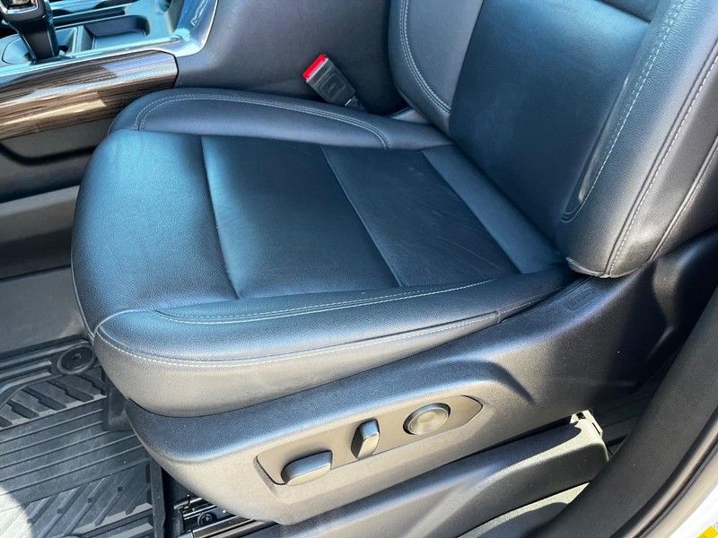Chevrolet Silverado 1500 Vehicle Image 15