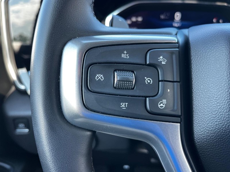 Chevrolet Silverado 1500 Vehicle Image 17