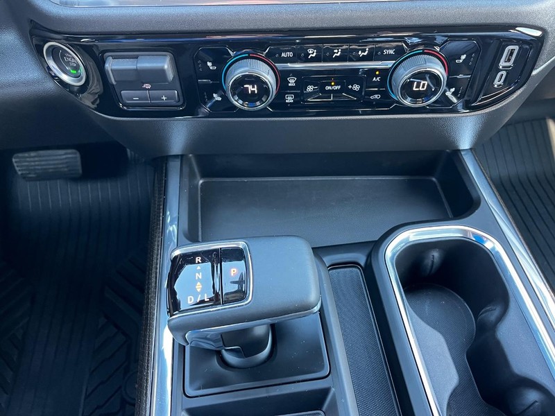 Chevrolet Silverado 1500 Vehicle Image 20