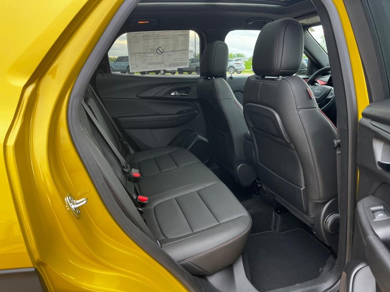 Chevrolet TrailBlazer Vehicle Image 04