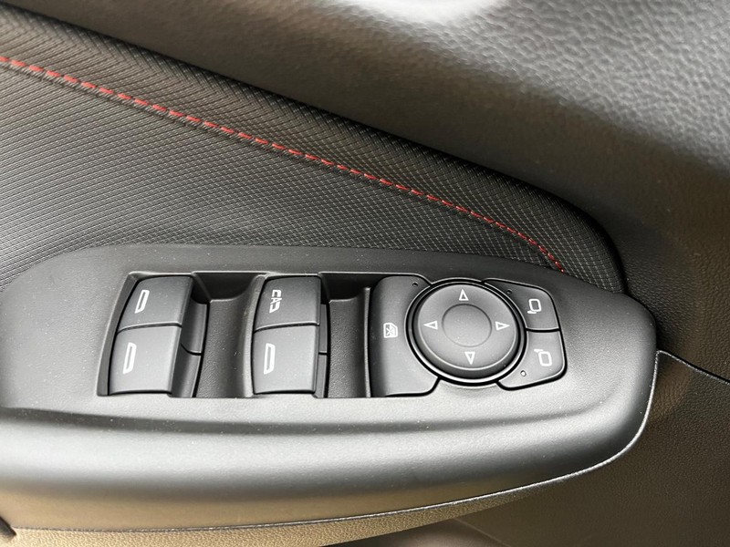 Chevrolet TrailBlazer Vehicle Image 09