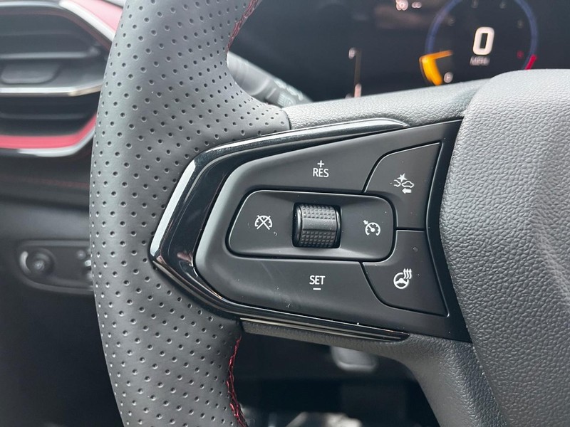 Chevrolet TrailBlazer Vehicle Image 11