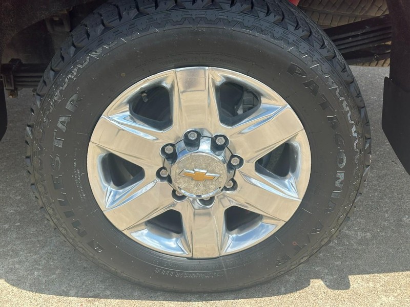 Chevrolet Silverado 2500HD Vehicle Image 07