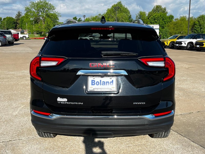 GMC Terrain Vehicle Image 04