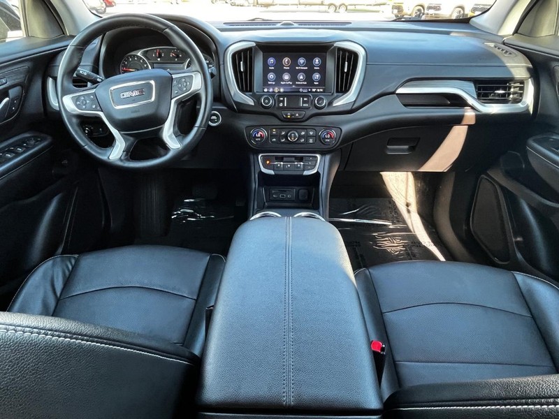 GMC Terrain Vehicle Image 11