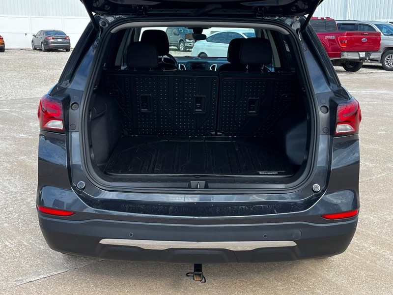 Chevrolet Equinox Vehicle Image 05