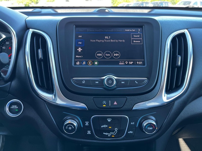 Chevrolet Equinox Vehicle Image 20