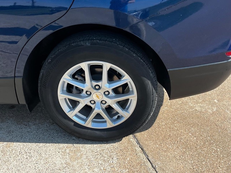 Chevrolet Equinox Vehicle Image 07