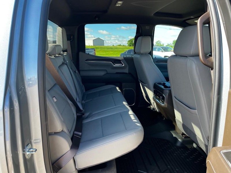 GMC Sierra 1500 Vehicle Image 10