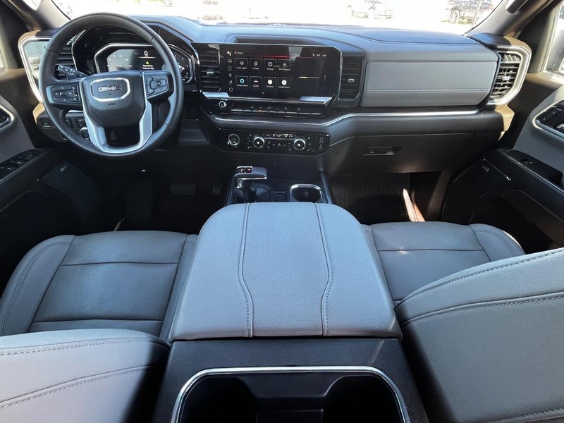 GMC Sierra 1500 Vehicle Image 11