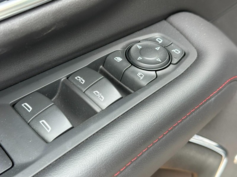 Chevrolet Tahoe Vehicle Image 19