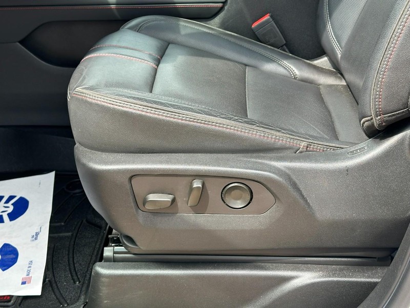 Chevrolet Tahoe Vehicle Image 21