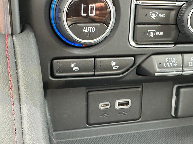 Chevrolet Tahoe Vehicle Image 25