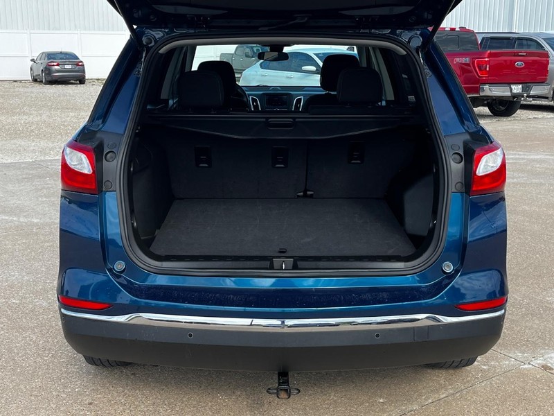 Chevrolet Equinox Vehicle Image 05