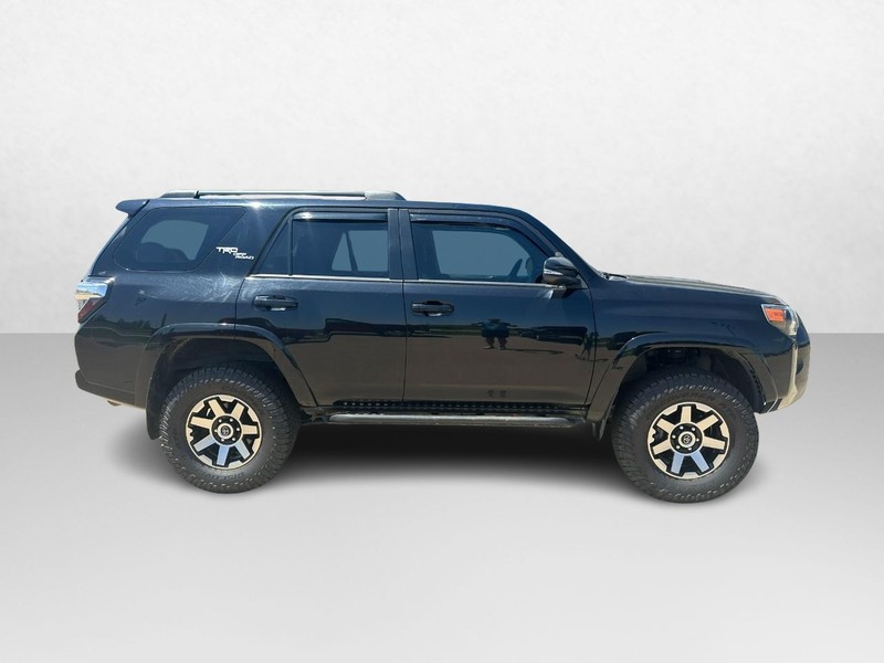 Toyota 4Runner Vehicle Image 02