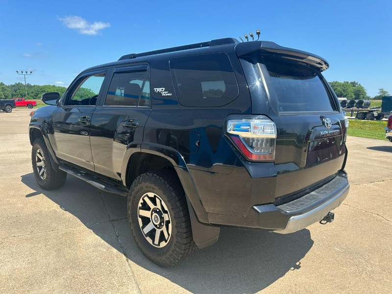 Toyota 4Runner Vehicle Image 06
