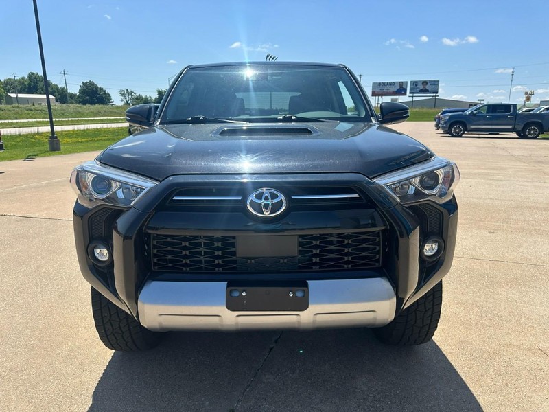 Toyota 4Runner Vehicle Image 09