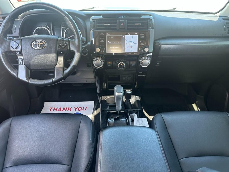 Toyota 4Runner Vehicle Image 12