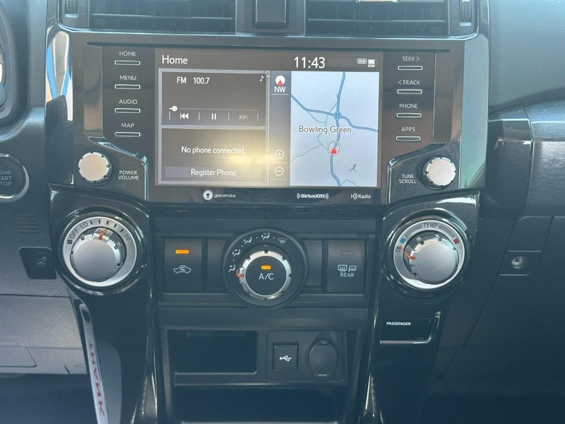 Toyota 4Runner Vehicle Image 14