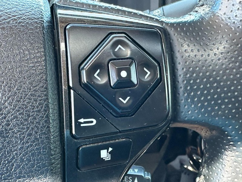 Toyota 4Runner Vehicle Image 20