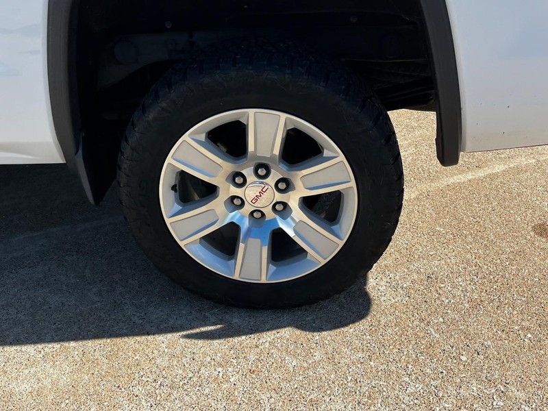 GMC Sierra 1500 Vehicle Image 07
