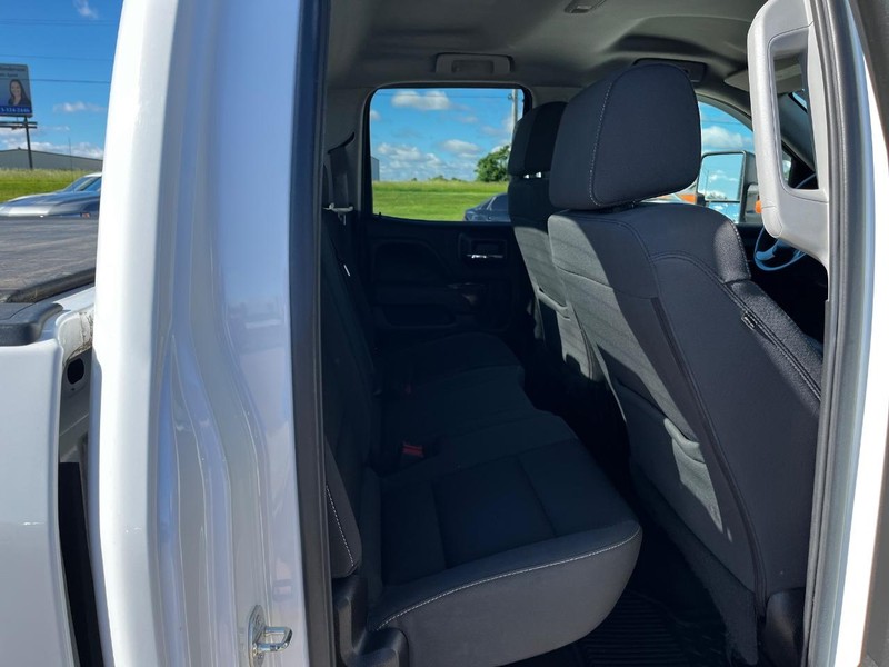 GMC Sierra 1500 Vehicle Image 10