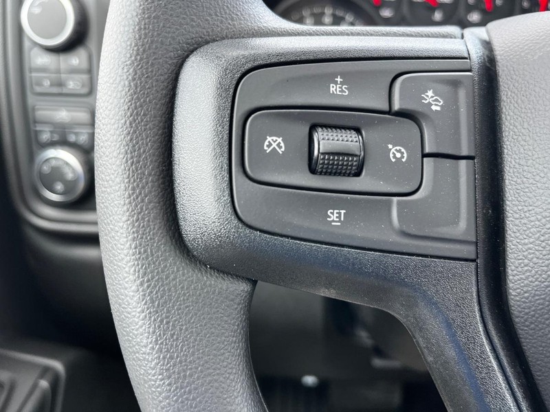 Chevrolet Silverado 1500 Vehicle Image 11