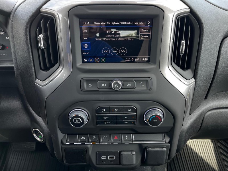 Chevrolet Silverado 1500 Vehicle Image 13