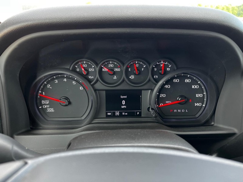 Chevrolet Silverado 1500 Vehicle Image 12