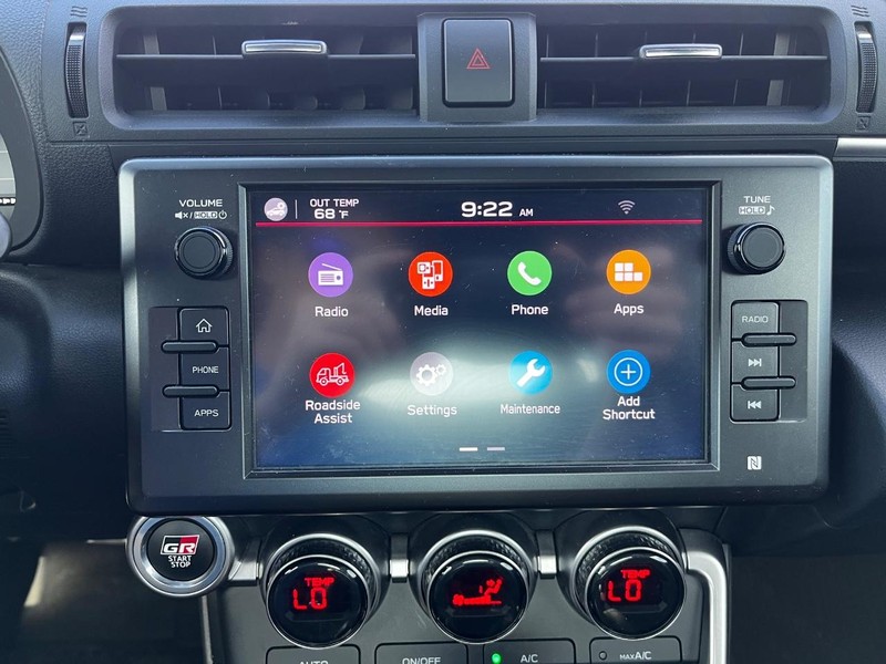 Toyota GR86 Vehicle Image 16