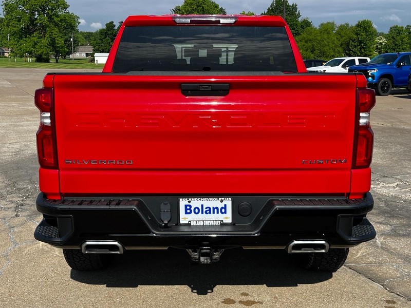 Chevrolet Silverado 1500 Vehicle Image 04