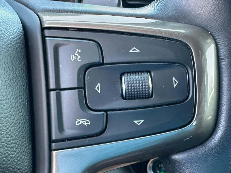 Chevrolet Silverado 1500 Vehicle Image 21