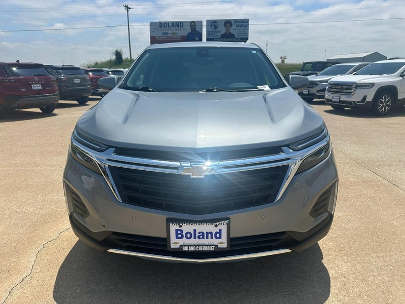 Chevrolet Equinox Vehicle Image 09