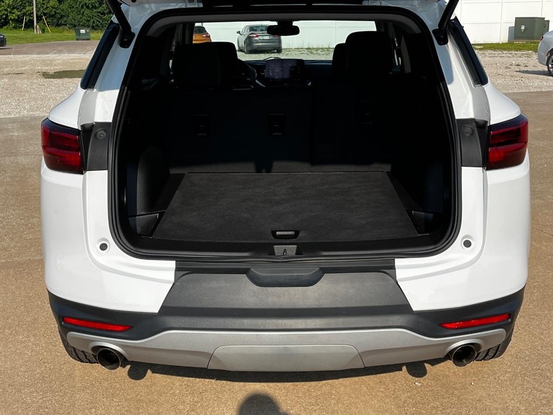Chevrolet Blazer Vehicle Image 05