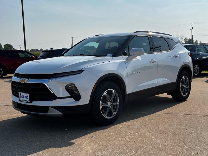 Chevrolet Blazer Vehicle Image 08