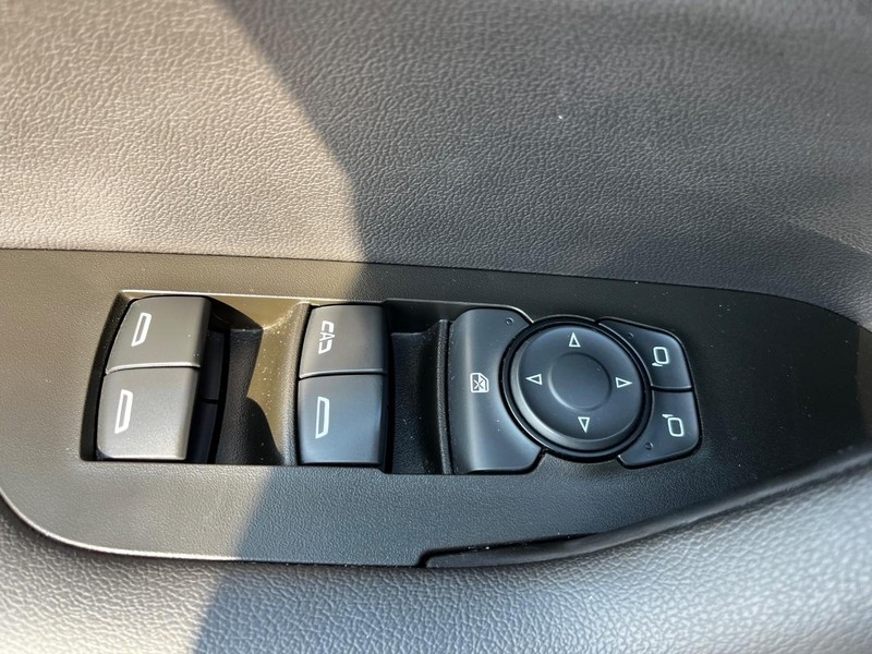 Chevrolet Blazer Vehicle Image 14
