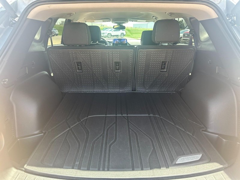 Chevrolet Blazer Vehicle Image 05
