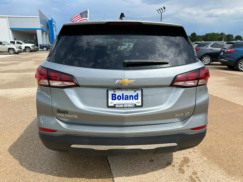 Chevrolet Equinox Vehicle Image 04