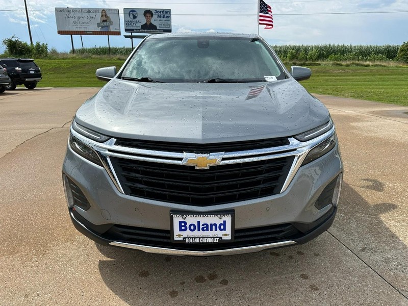 Chevrolet Equinox Vehicle Image 09