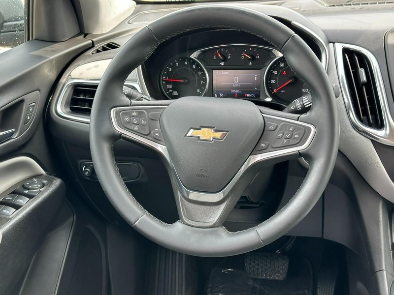 Chevrolet Equinox Vehicle Image 12