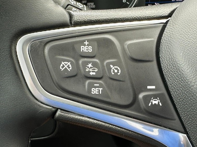 Chevrolet Equinox Vehicle Image 18